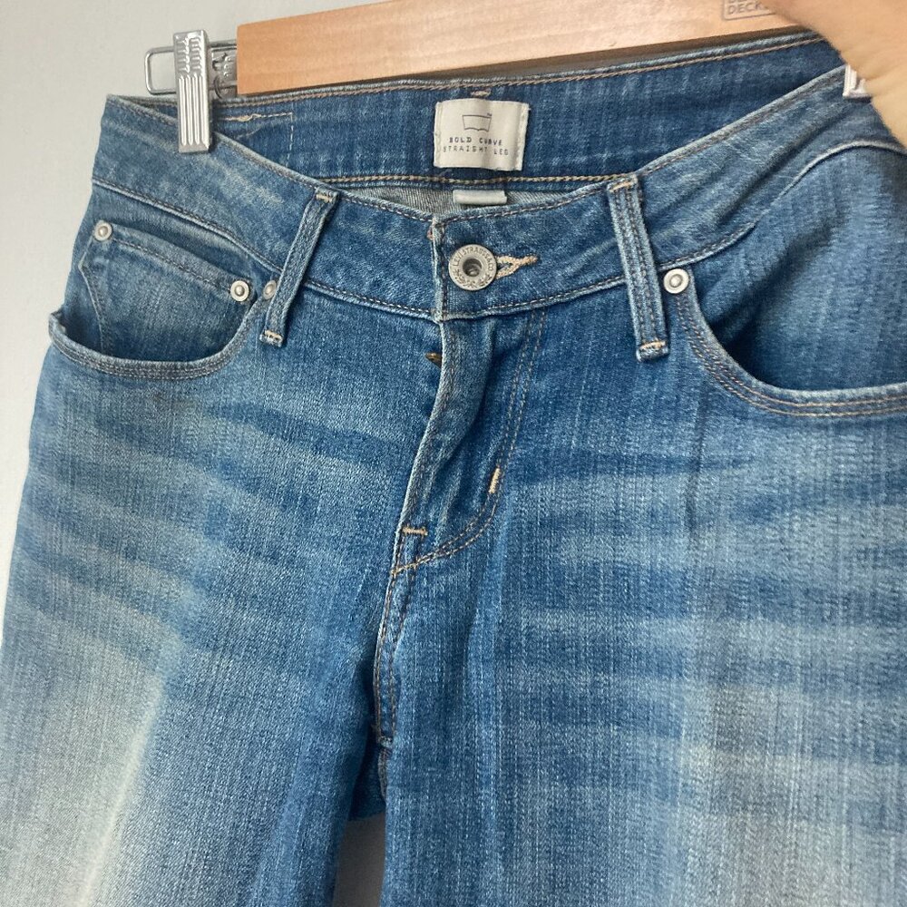 Levi's Low-Rise Bold Curve Straight Leg Jeans- Size 6/28- Pre Owned